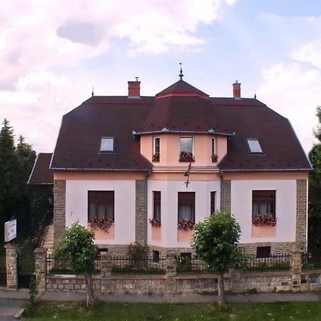Illes Vendeghaz Hotel Keszthely Ngoại thất bức ảnh