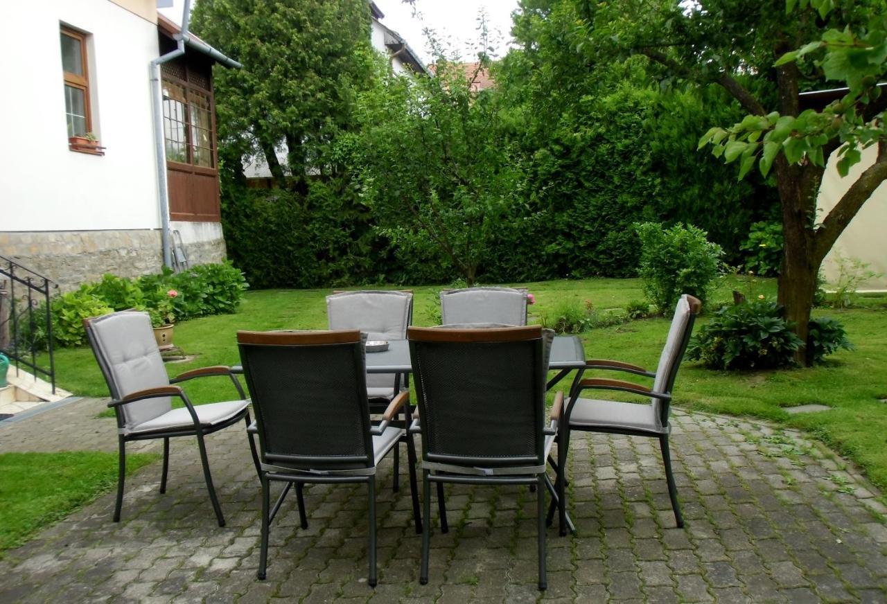 Illes Vendeghaz Hotel Keszthely Ngoại thất bức ảnh