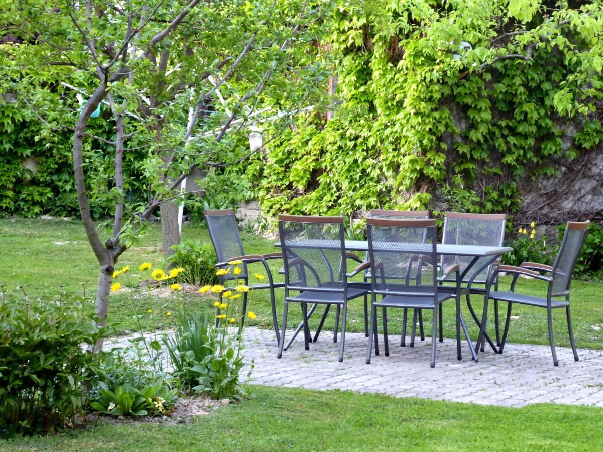 Illes Vendeghaz Hotel Keszthely Ngoại thất bức ảnh
