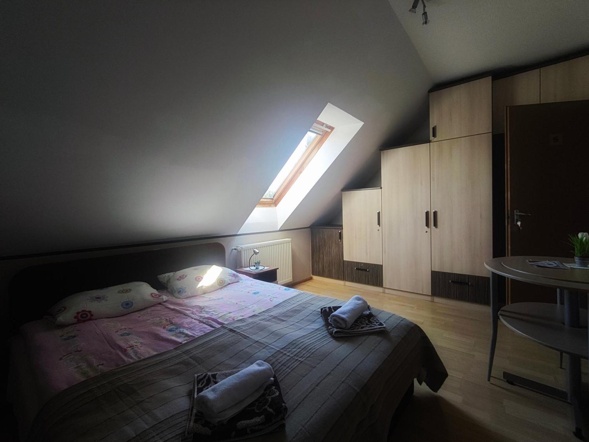 Illes Vendeghaz Hotel Keszthely Ngoại thất bức ảnh