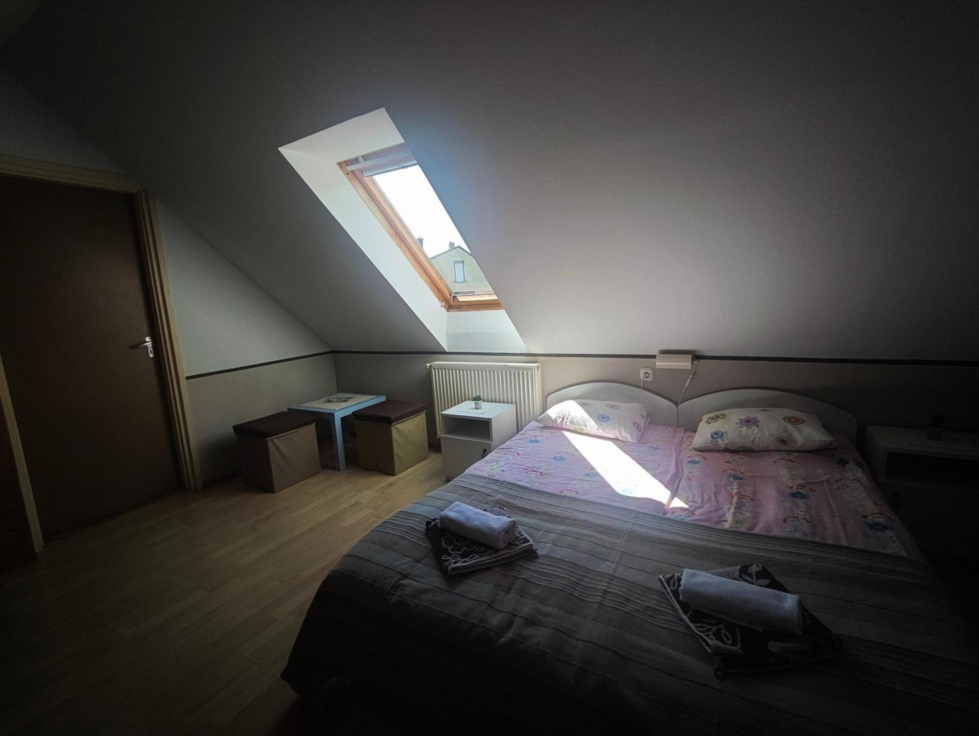 Illes Vendeghaz Hotel Keszthely Ngoại thất bức ảnh